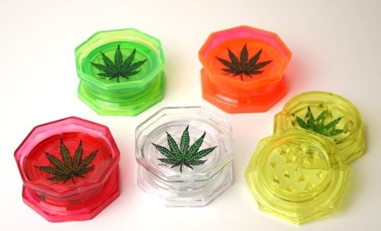 Acryl Grinder Leaf